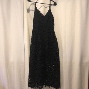 ASTR THE LABEL BLACK LACE DRESS